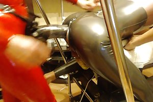 Chick fucked in de massage olie