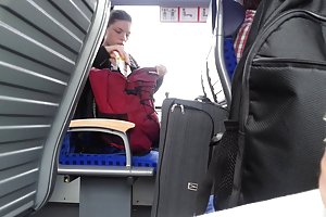Bang van een blonde op de stoel