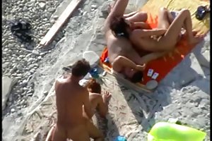 Tsjechische reporter neukt met zijn vriendin en haar omgeving